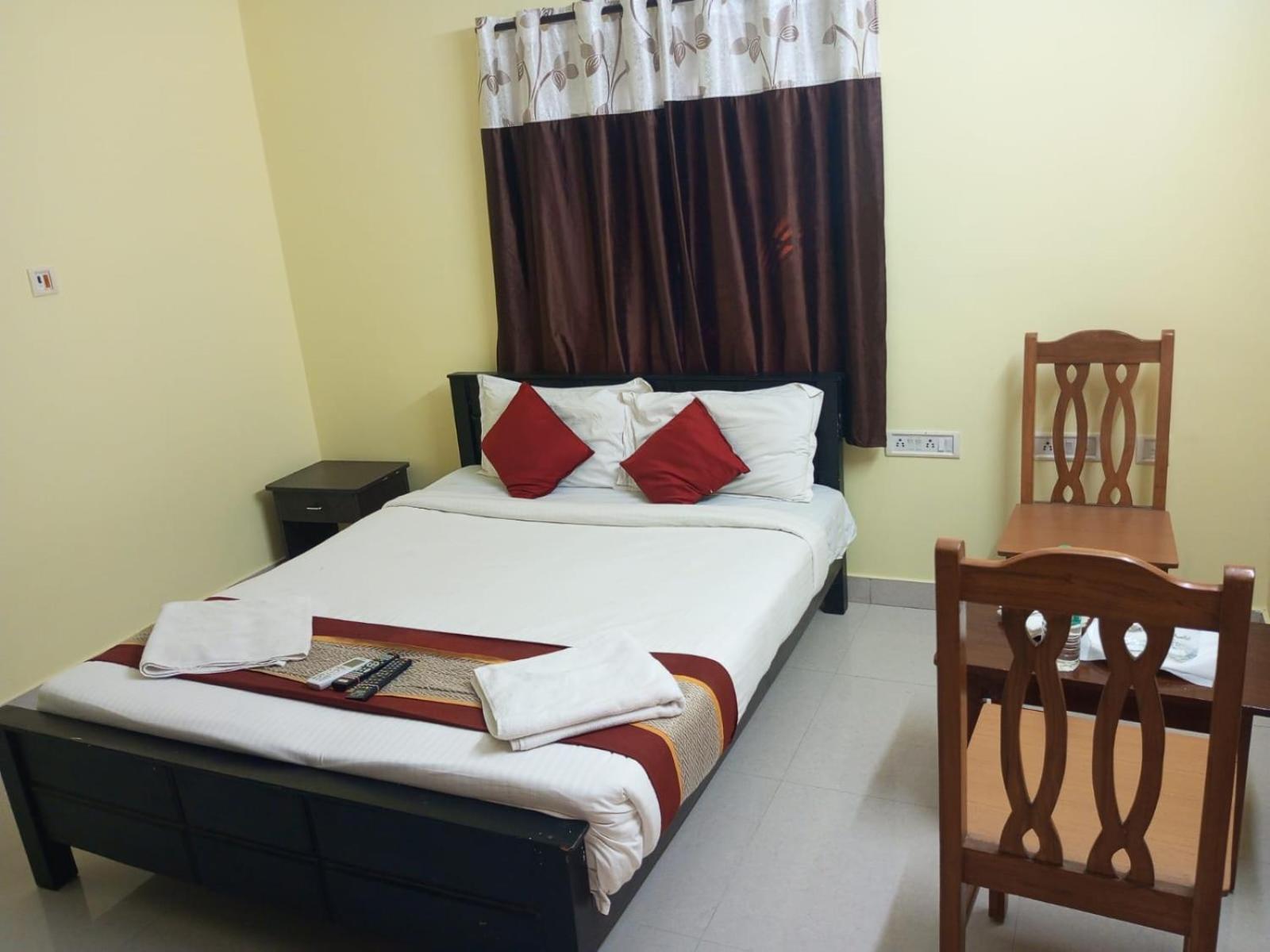 The Posh Residency, Ecr Bed & Breakfast Chennai Bagian luar foto
